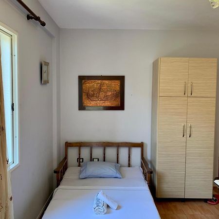 Gazi'S Apartament For Rent Golem  Extérieur photo